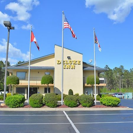 Deluxe Inn - Fayetteville I-95 Экстерьер фото